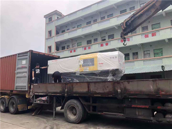 生產連接器的廠家【軒業】為何頻繁進口國外先進生產設備