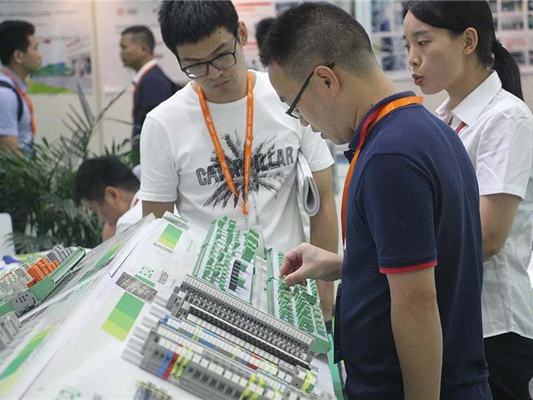 東莞連接器廠家，在深圳展會“人氣”依然那么熱【軒業(yè)】