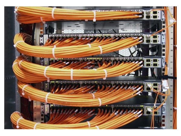 連接器的主要功能及設(shè)計(jì)內(nèi)容